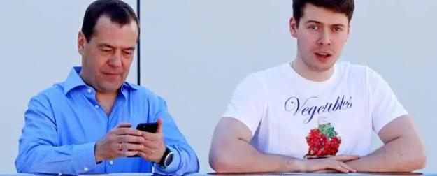 Борьба с коррупцией: Медведев-младший похвалил коммунистов Китая