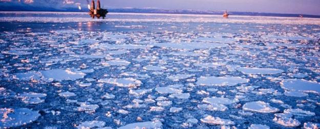 Невидимая угроза: трещины в арктическом льду создали «бомбу» для человечества