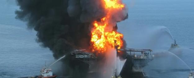 Глобальное судоходство в опасности: танкеры в ловушке и повреждены