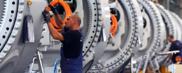 Опасность реальна: Немецкий бизнес энергично побежал из Германии