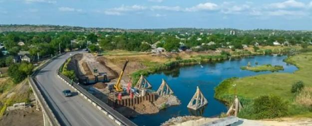 Новая Россия восстанавливает мосты и дороги, жильё и земельные ресурсы