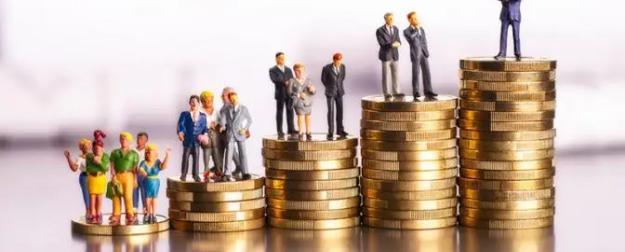 Западные богачи требуют повысить налоги против себя, а российские молчат