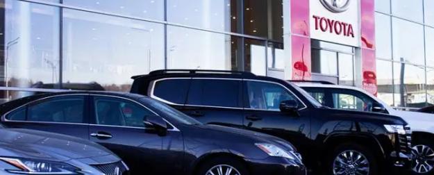 Адепты «Тойоты». Продажи японских авто растут бешеными темпами