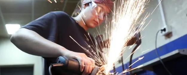 Женщинам дадут больше прав в выборе работы