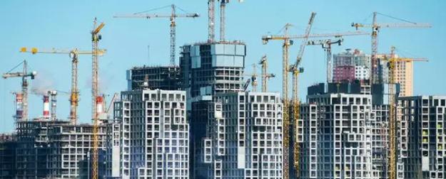 «Квартиры за бесценок? Не дождетесь!»: обвала в стройотрасли не будет