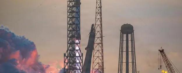 Взрыв на старте «лунного» корабля Blue Origin — путь к прогрессу