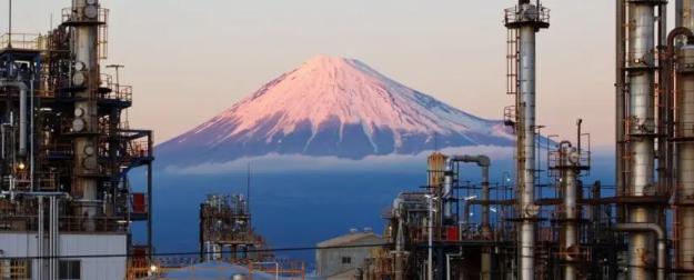 Японский бизнес не позволил премьеру Такаити подчиниться требованию Трампа