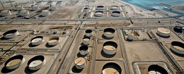 Блокада Ормузского пролива: Ирану хватит хранилищ на две недели