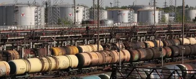 Труба возможностей: НПЗ ждут, когда рекам бензина разрешат течь за границу