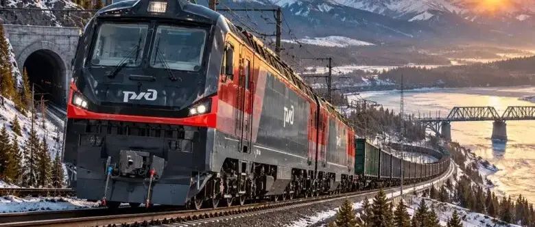 12600 кВт для БАМа и Транссиба: РФ собрала тягач, который потеснит «Ермак»