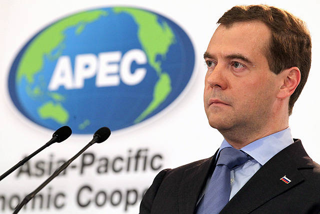 Медведев: Украина не «выкаблучивается», а Россия уверена, что ее «не пошлют»