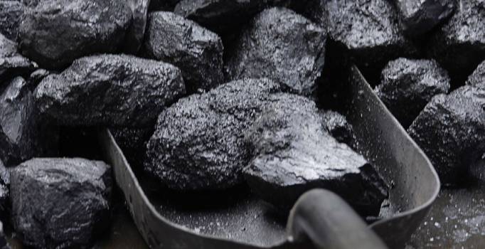 Уголь не аргумент: запрет на поставки не остановит энергоблокаду