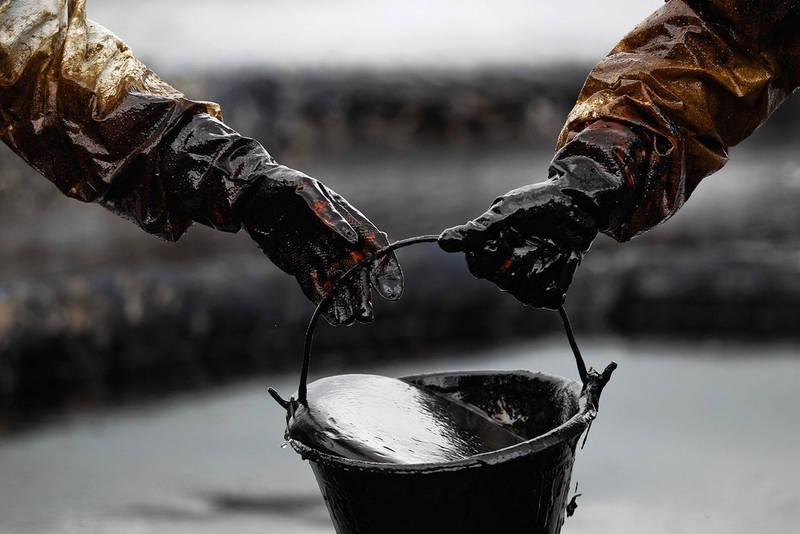 Цены на нефть растут второй день подряд
