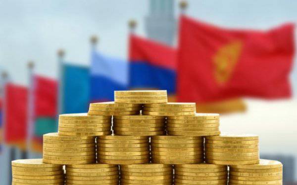 Кризис диктует странам ЕАЭС переход на общую валюту