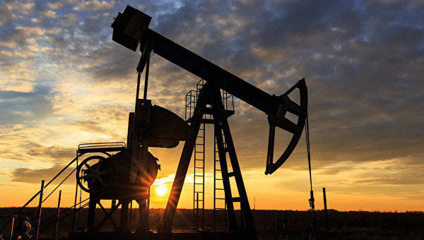 Цена на нефть превысила отметку в $47 за баррель впервые за полгода