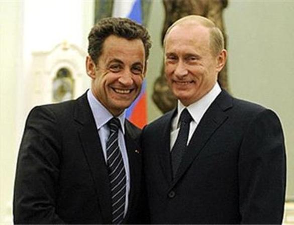 Николя Саркози выступает с докладом на ПМЭФ-2016
