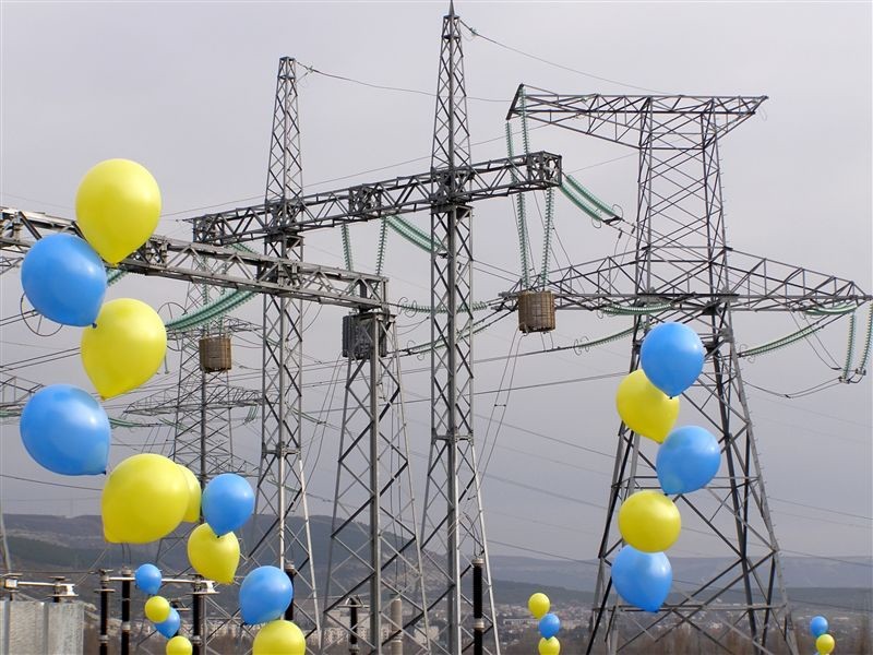 Украина: к «агрессору» за электроэнергией, углем и мазутом