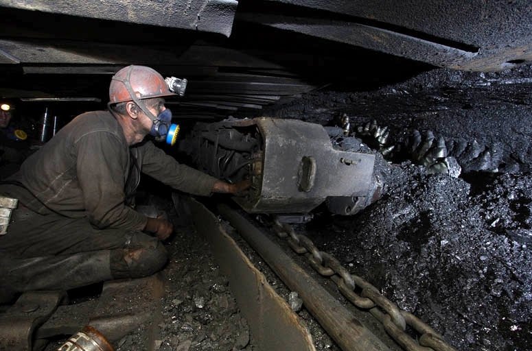 Шахтеры ЛНР за неделю добыли 27 тыс. тонн угля