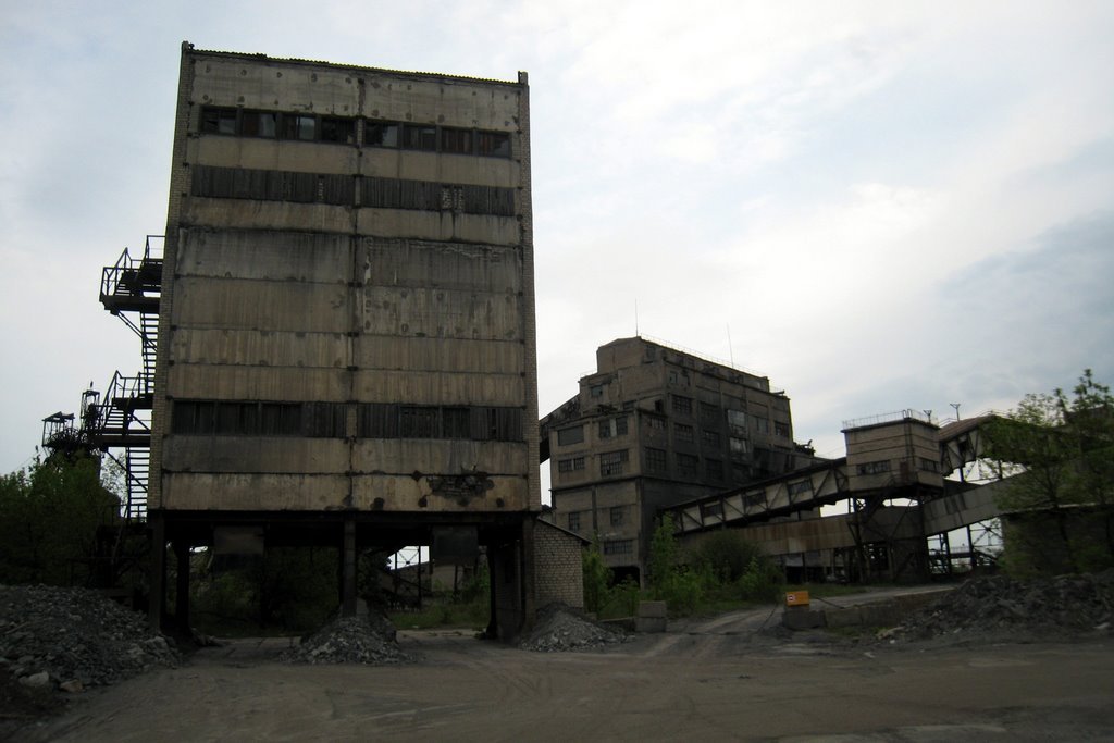 Восстановленная после обстрелов ВСУ шахта "Черкасская" дает уголь