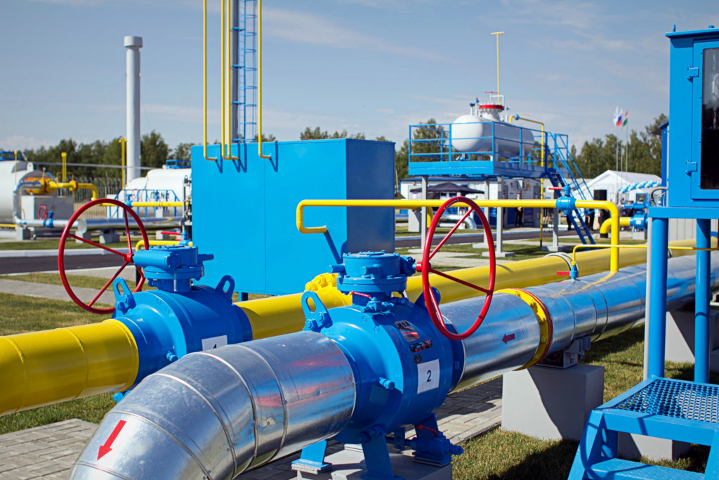 Трубный запах: газовые хранилища Украины пустеют