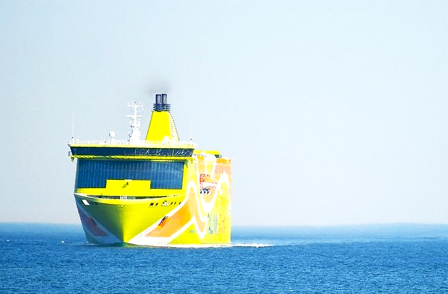 На газу «агрессора»: эстонское судно Megastar плавает на топливе из России