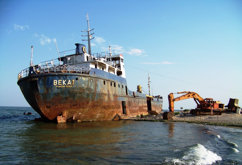 «Пошел ко дну»: санкции против России похоронили крупнейший порт Прибалтики