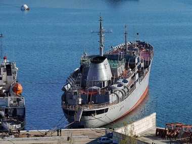 Украинцы распилили на металлолом принадлежавший Крыму корабль «Донбасс»