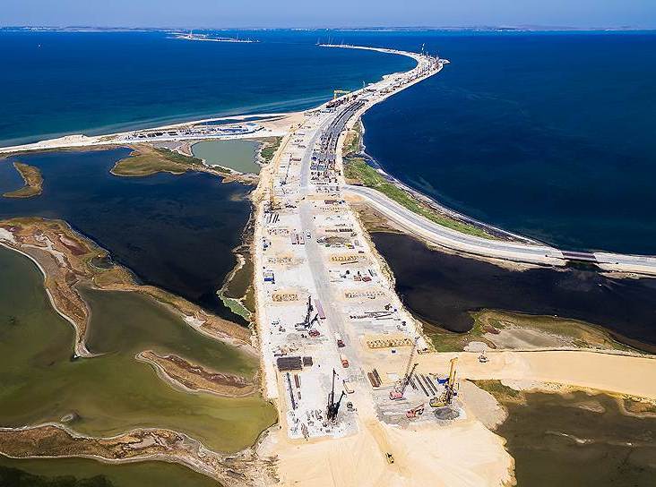 В Крыму началось сооружение автомобильных подходов к Керченскому мосту