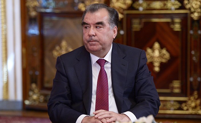 EurasiaNet: Евразийский союз притягивает Таджикистан