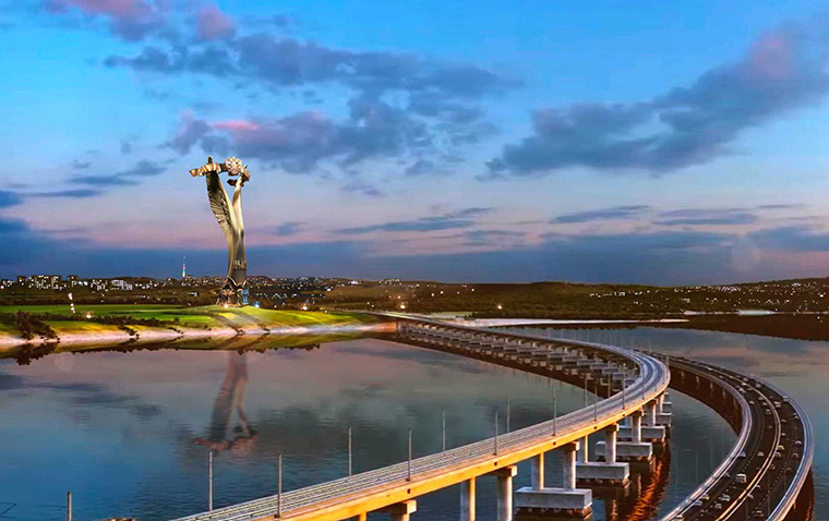 Арочные пролеты Керченского моста собраны наполовину