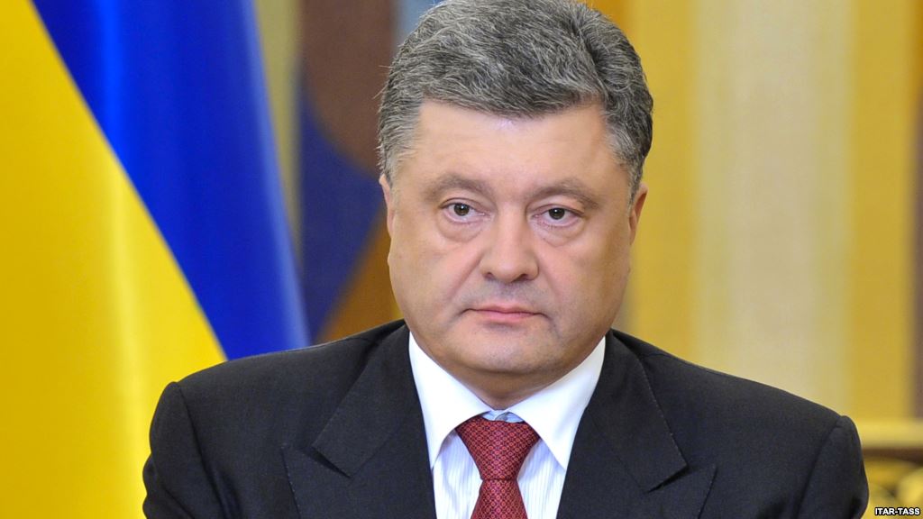 Порошенко отказался торговать с национализированными в Донбассе предприятиями