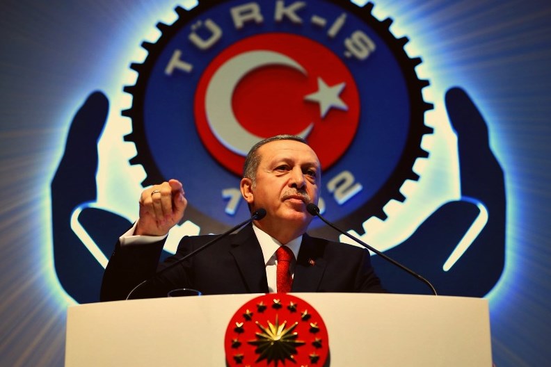 Битва за помидоры и "Турецкий поток": Эрдоган летит в Москву