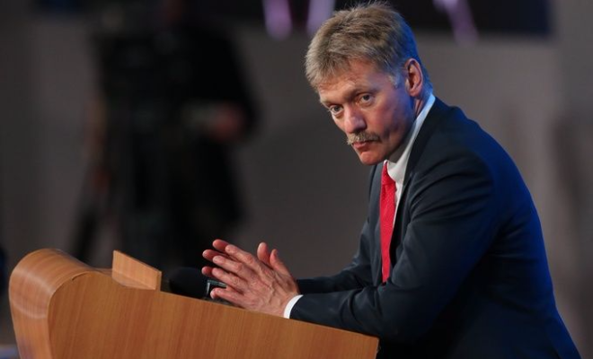 Песков: Россия не будет инициировать вопрос об ослаблении санкций