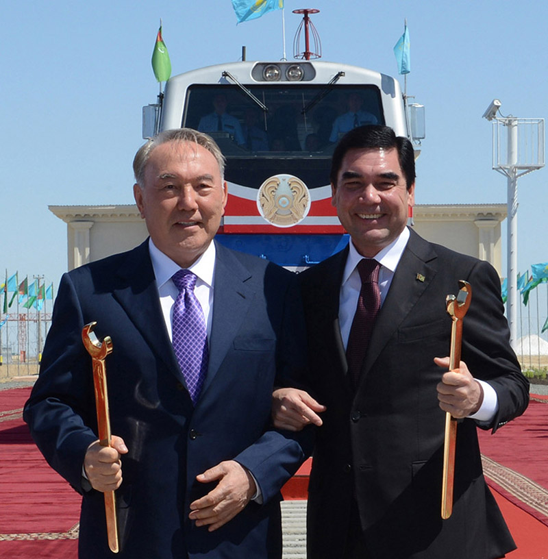 Казахстан-Туркменистан: нефть, газ и железная дорога