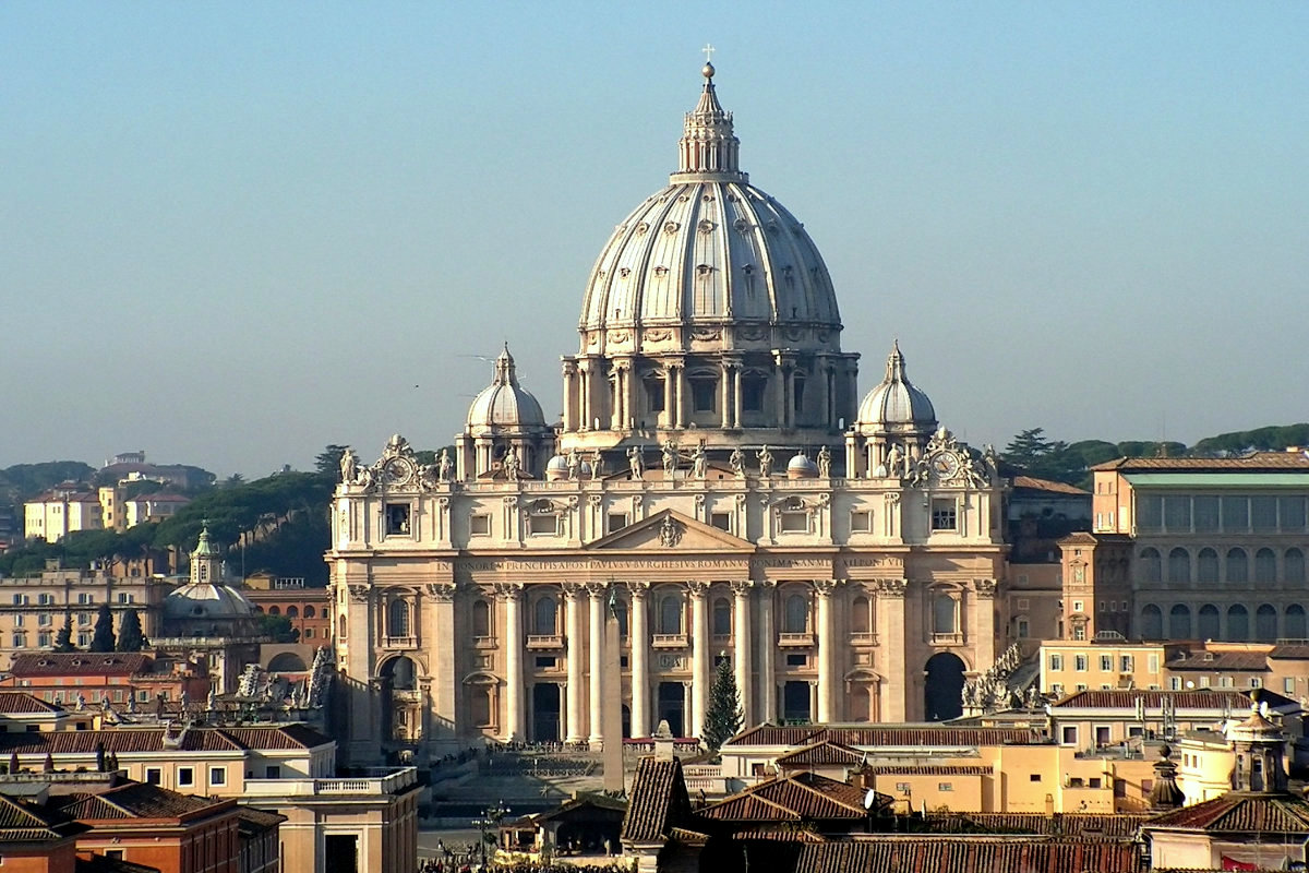 Заработать на реэкспорте: опыт Ватикана