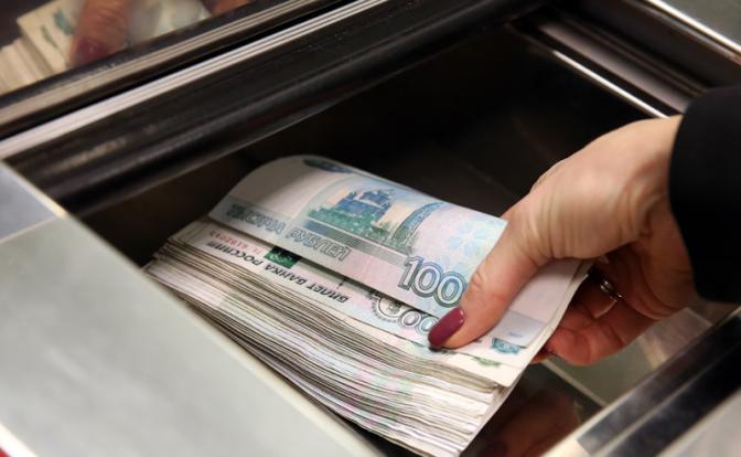 118 тыс. руб. на семью: России остается только думкой богатеть