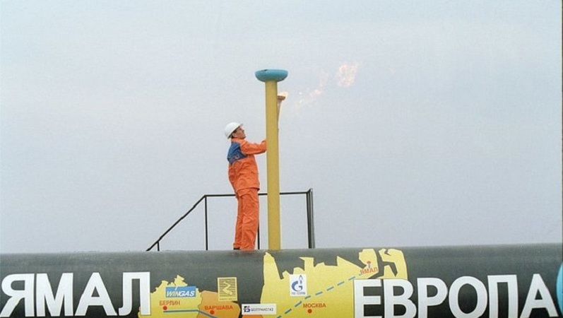 Не прошло и дня: Польша возобновила прием российского газа