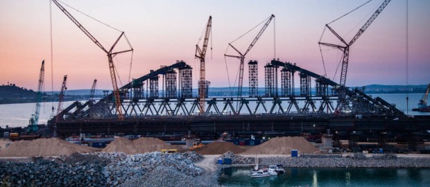 В сети опубликованы свежие кадры строительства Керченского моста