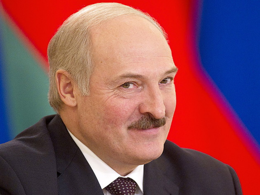 Лукашенко делает ставку на внешних "спонсоров"