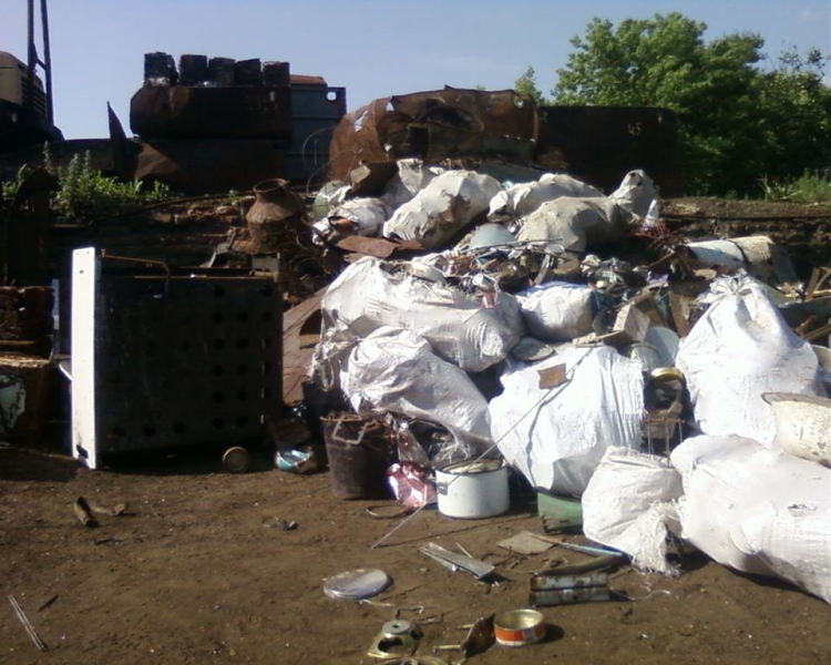 В Киеве заявили, что мусорную свалку во Львове устроил Путин