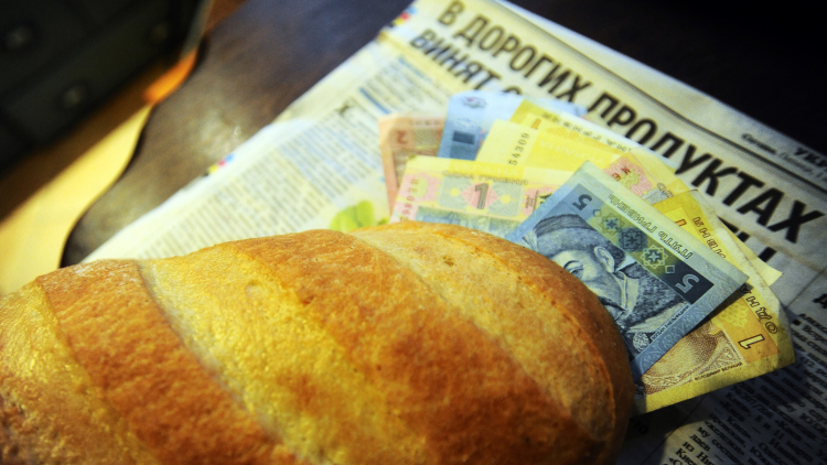Прогнозы для Украины: Дефолт близко, доллар достигнет 50 гривен