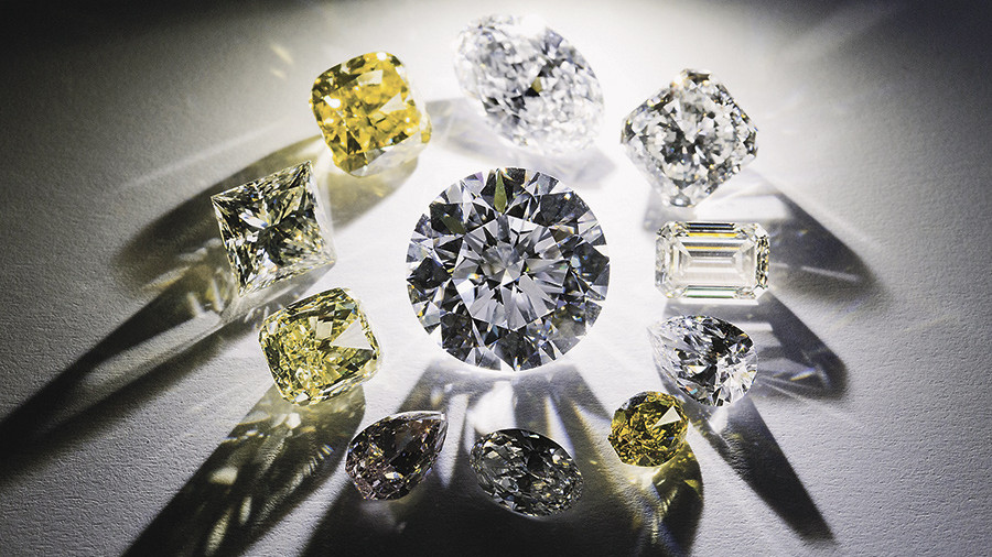 Русским нужны драгоценности: импорт алмазов и бриллиантов вырос вдвое