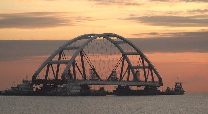 Автодорожной арке Крымского моста не страшны ветра и землетрясения