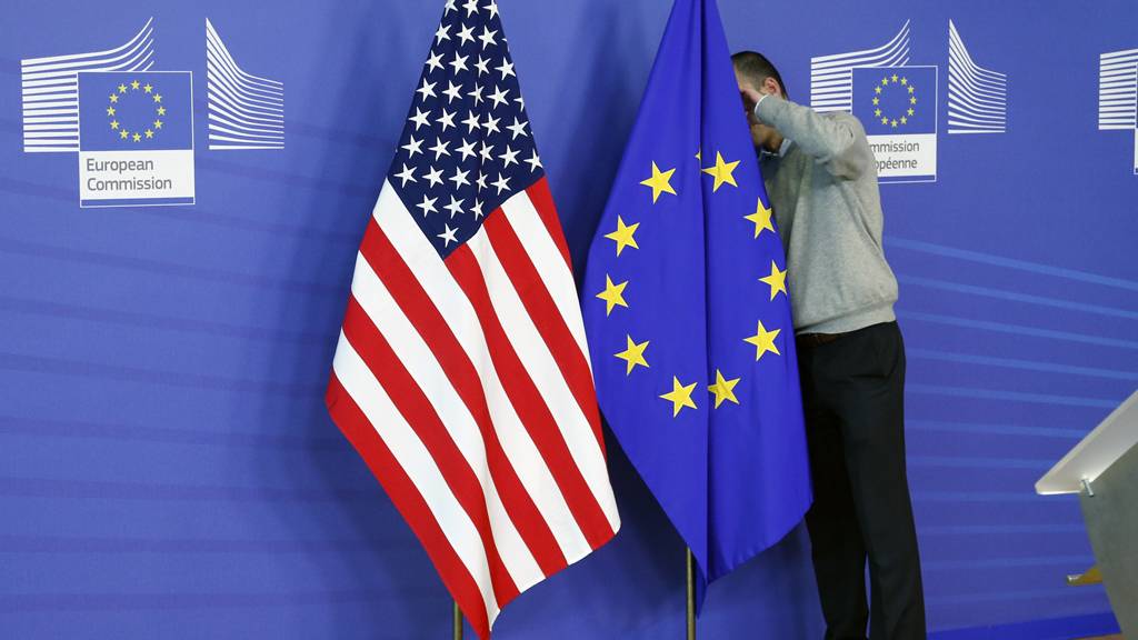 Евросоюз определил дату начала торговой войны с США