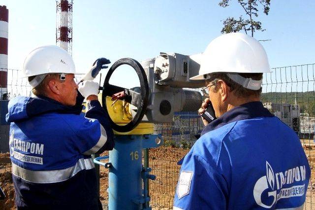 Почему «Газпром» сократил поставки газа в Европу?