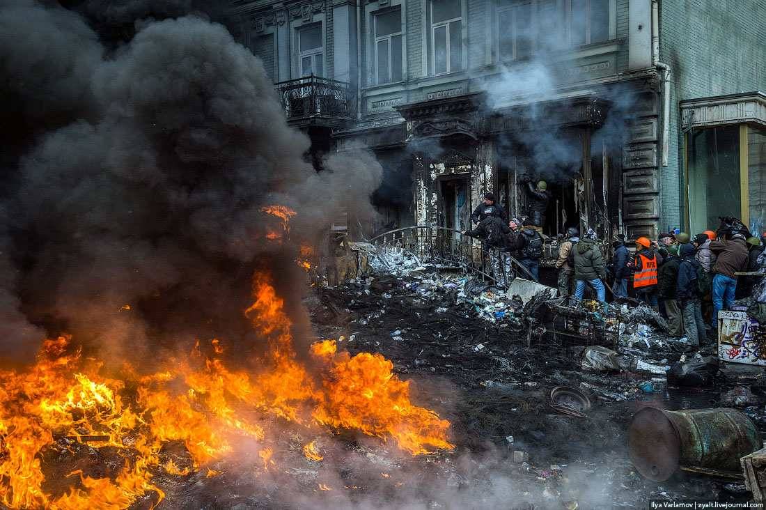 Пять лет после майдана: Россия все еще содержит Украину