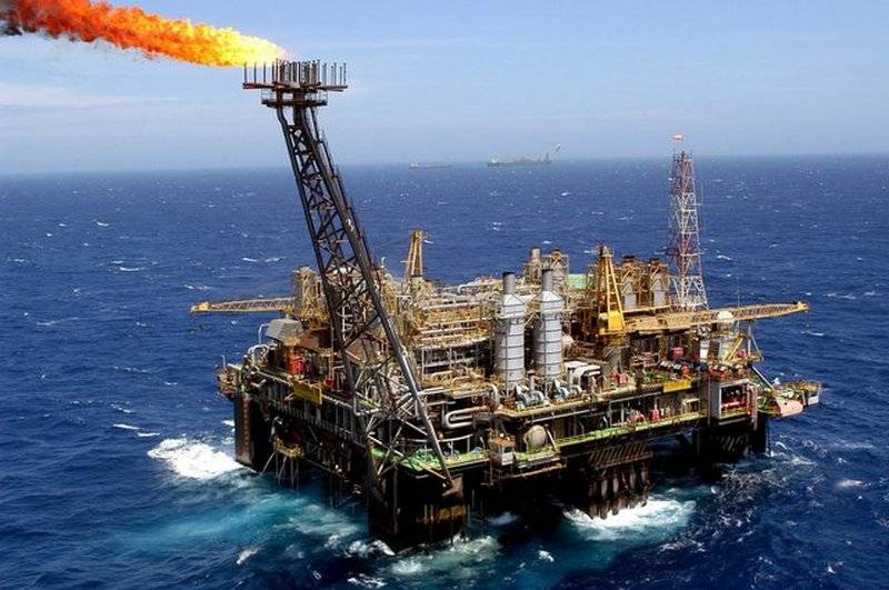 Россию обошли: Венесуэла отдала половину нефти США