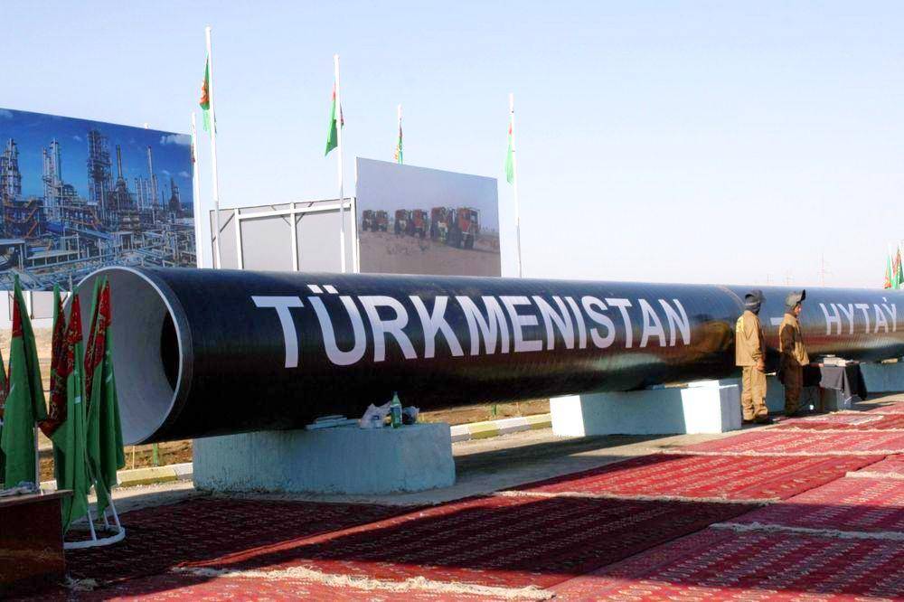 Неожиданный разворот: Россия «перехватила» туркменскую нефть