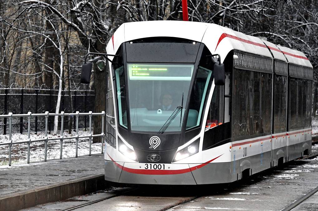 На российские дороги выходит беспилотный трамвай