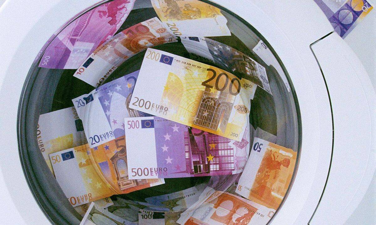 Вместо производства - отмывание денег: новая ниша Латвии